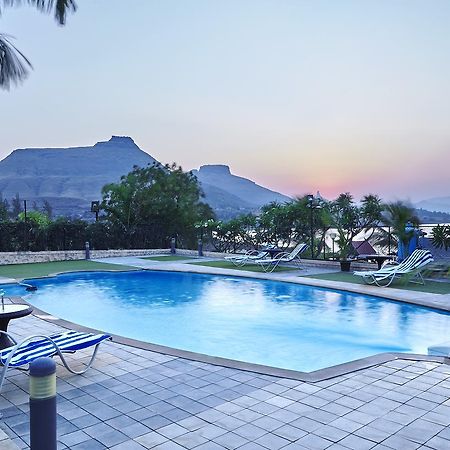 Savana Lake Resort Nászik Kültér fotó
