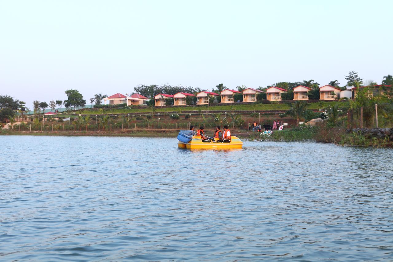 Savana Lake Resort Nászik Kültér fotó